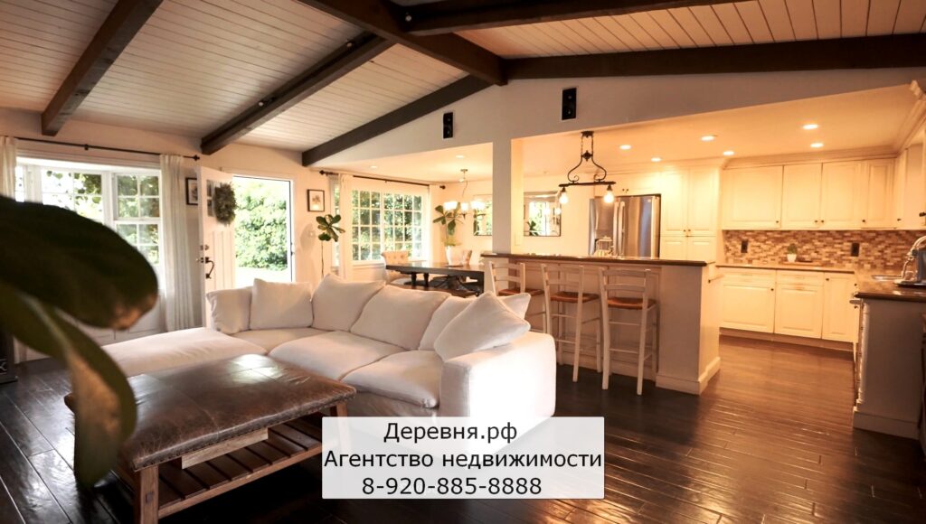 кухня гостиная фото купить дом на Селигере у воды