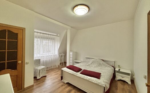 Большой дом в коттеджном поселке Товарково