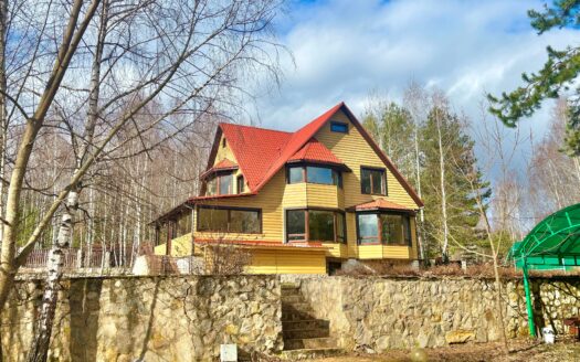 Поместье на первой линии реки Угра деревня Корокино Калужская область